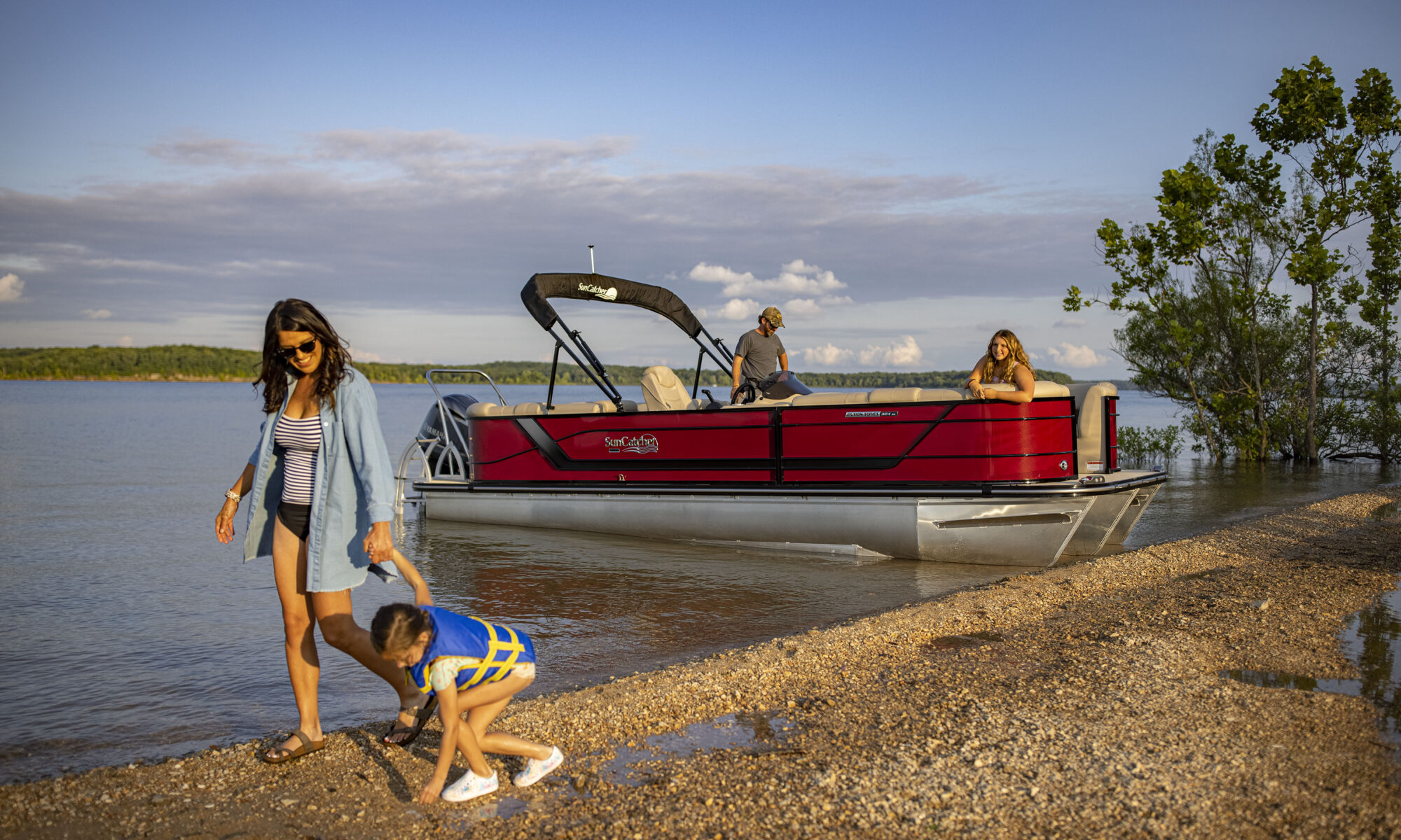 22 Sport Tritoon Boat Rental