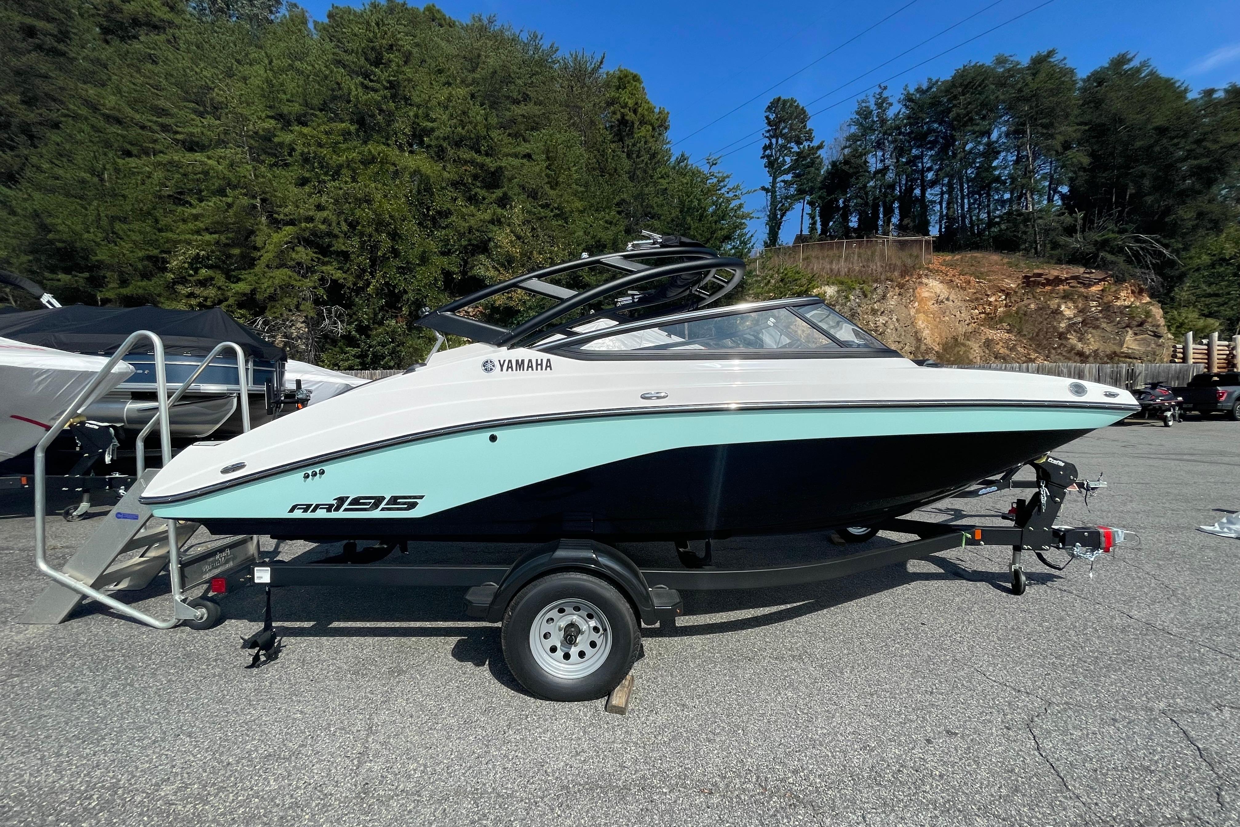 2026 yamaha boats ar195 power 9979000 20251013130336985 1