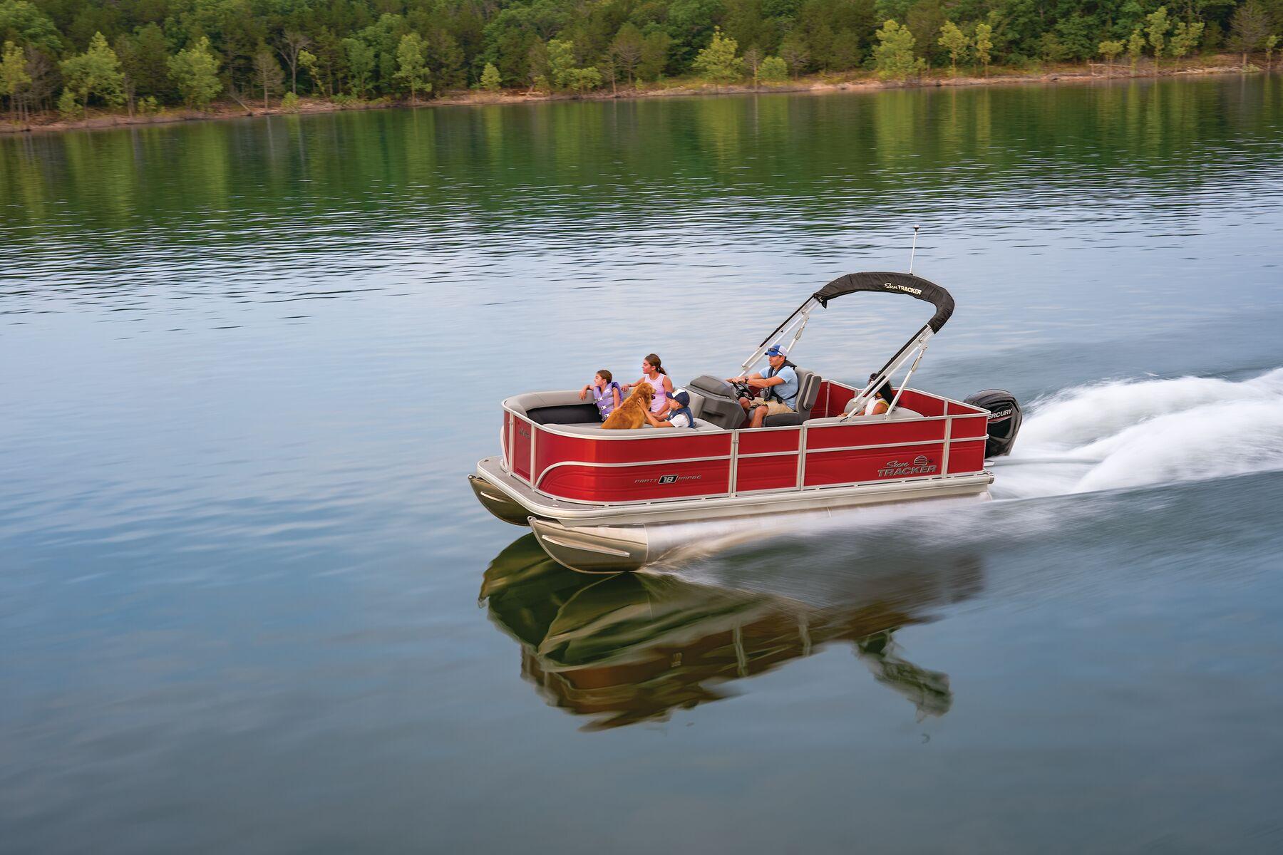 2026 sun tracker party barge 18 dlx power 9941346 20250910104411827 2