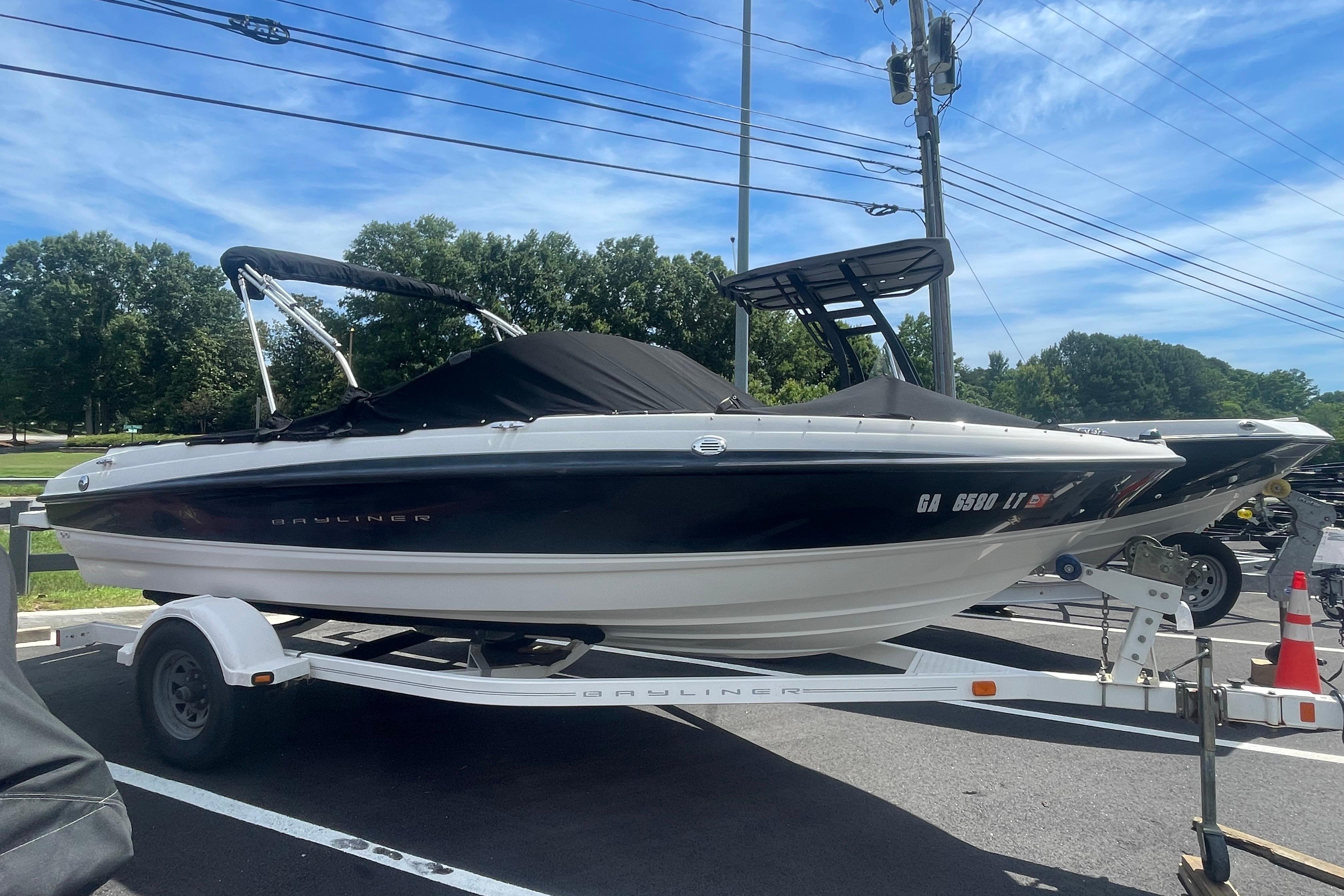 2008 bayliner 195 bowrider power 10220004 20260615100927262 1